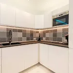Island Village Ocean View Apartment