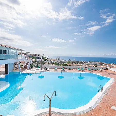 Island Village Ocean View Apartment