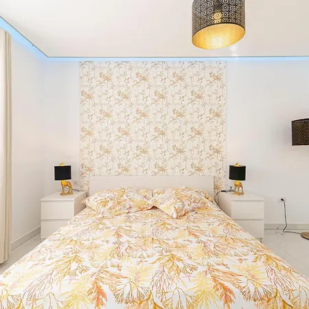 Island Village Ocean View Апартаменты Адехе