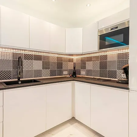 Island Village Ocean View شقة